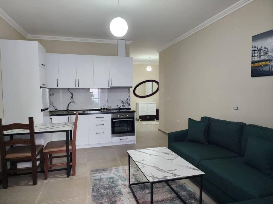 Apartament 4 Seasons Lezhë
